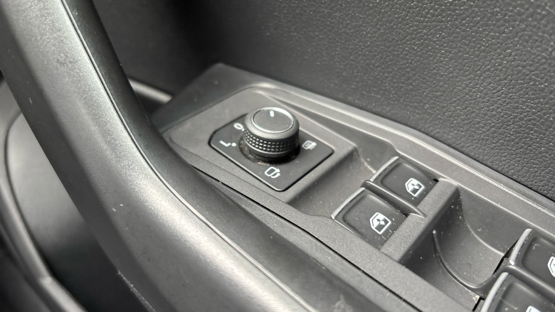 Volkswagen T-Roc 1.5 TSI EVO SE 5dr Petrol Hatchback